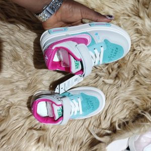 kids sneakers