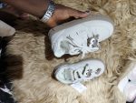 kids sneakers