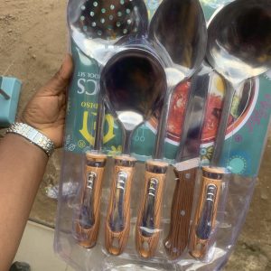 Spoon and knife set